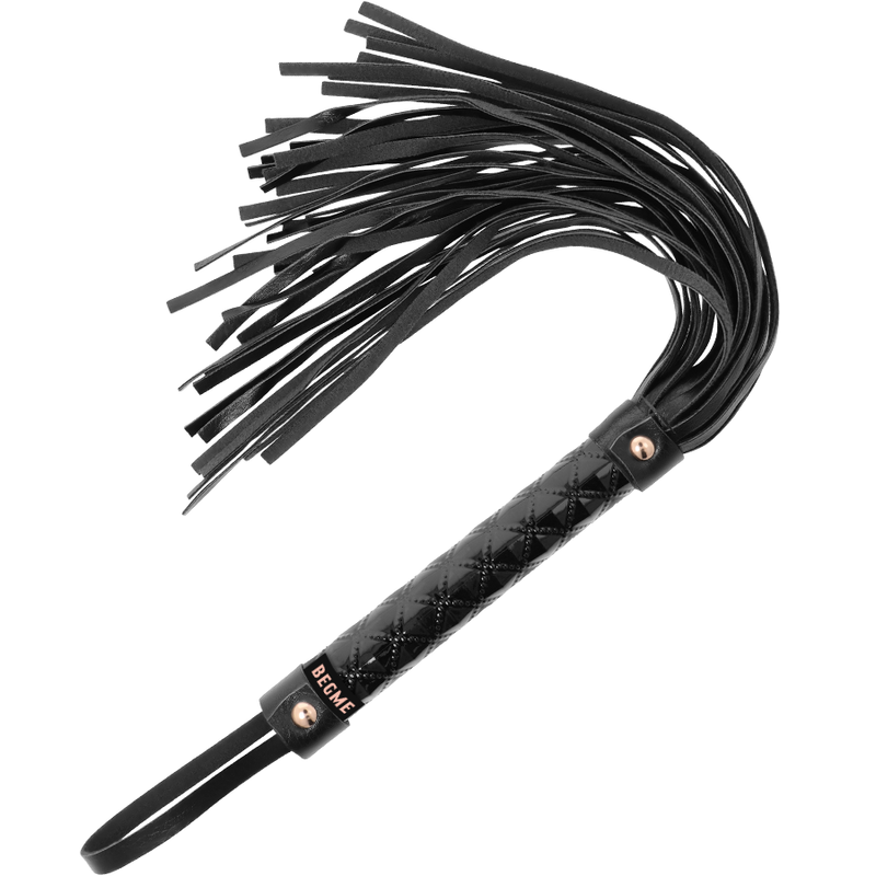 Begme Black Edition-Black Edition Flogger di Pelle Vegana 1 Begme Black Edition-Black Edition Flogger di Pelle Vegana — BEGME FETISH GAMES · Accessori BDSM (imaginea 2)