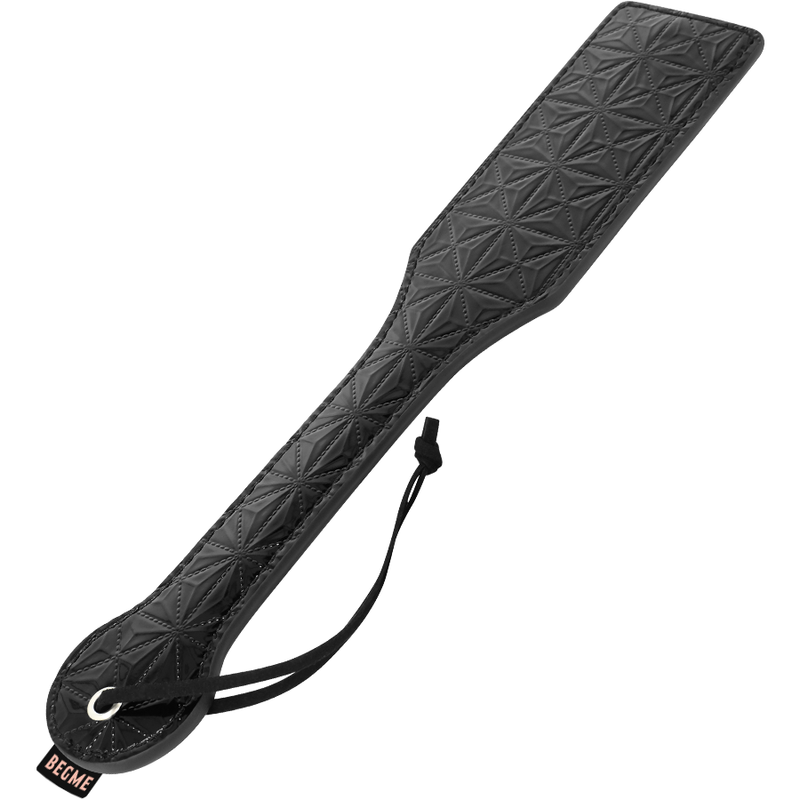 Begme Black Edition-Paletta di Pelle Vegana Black Edition 1 Begme Black Edition-Paletta di Pelle Vegana Black Edition — BEGME FETISH GAMES · Accessori BDSM (imaginea 2)