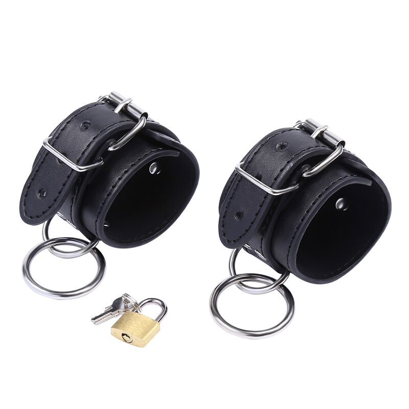 Ohmama Fetish-Manette per polsi con O-ring e Blocco-Metallo · Bondage & Manette