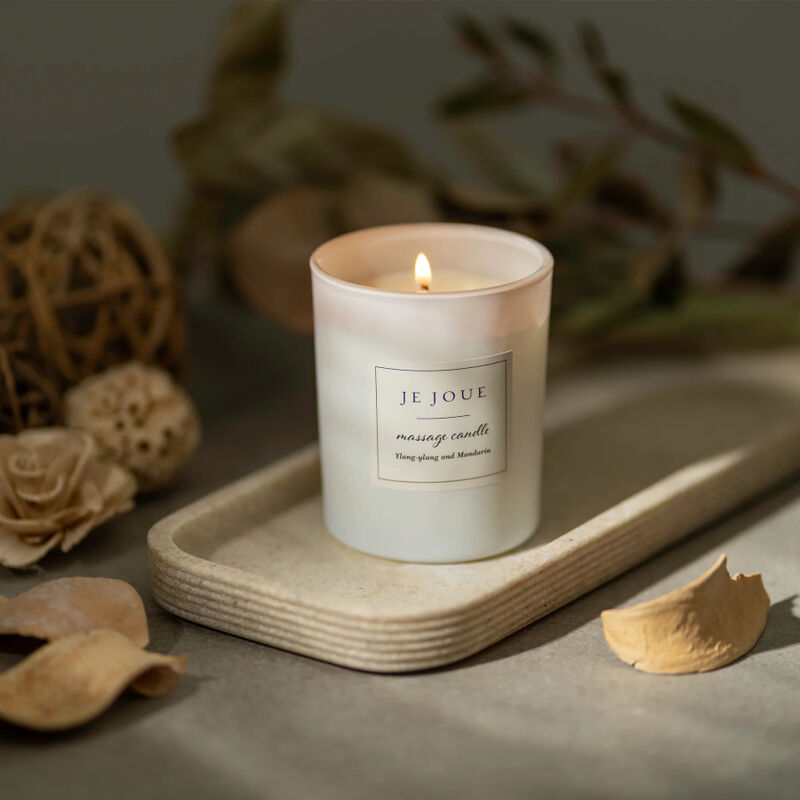 Je Joue-Candela di massaggio di lusso - Ylang Ylang & Mandarin 2 Je Joue-Candela di massaggio di lusso - Ylang Ylang & Mandarin · Massaggio erotico (imaginea 2)