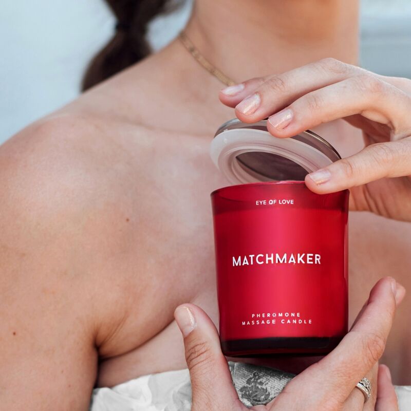 Eye of Love-Matchmaker Red Diamond Massaggio Candela per Lei 4 Eye of Love-Matchmaker Red Diamond Massaggio Candela per Lei · Massaggio erotico (imaginea 4)