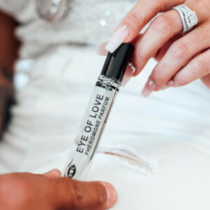 Eye Of Love-Eol Profumo Feromoni 10 ml - Romantico 9 Eye Of Love-Eol Profumo Feromoni 10 ml - Romantico · Profumi & Feromoni (imaginea 3)