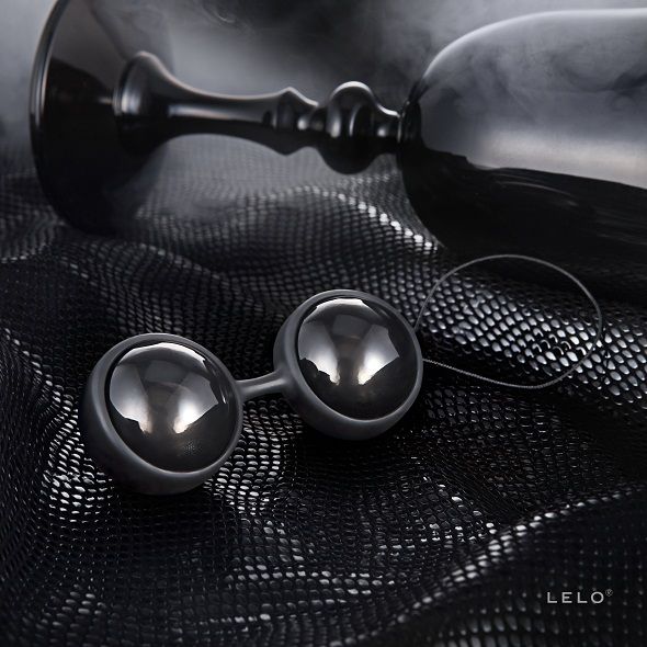 Lelo-Luna Beads Nero Palline vaginali per Esercizi Pelvico-Silicone 5 Lelo-Luna Beads Nero Palline vaginali per Esercizi Pelvico-Silicone · Giocattoli anali (immagine 5)
