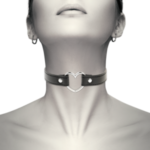 Coquette Accessories-Collana Cuore in Pelle Vegana, Accessori — COQUETTE CHIC DESIRE · Bondage & Manette (imaginea 6)