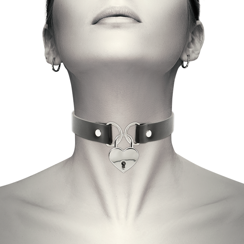 Coquette Accessories-Collana in Pelle Vegana con Accessorio Cuore — COQUETTE CHIC DESIRE · Bondage & Manette (imaginea 6)
