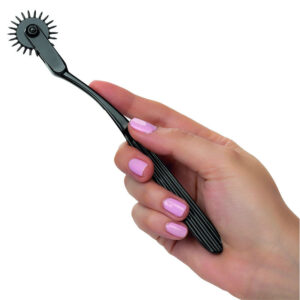 Calexotics-La ruota del piacere senza limiti · Accessori BDSM