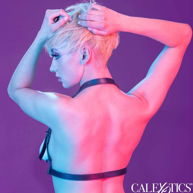 Calexotics-Euphoria Imbracatura Halter con Fibbia, Nero-Pelle Ecologica 2 Calexotics-Euphoria Imbracatura Halter con Fibbia, Nero-Pelle Ecologica · Accessori BDSM (imaginea 2)