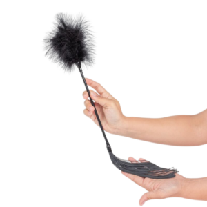 Secretplay 100% Fetish-Duster con Pene + Bici Nero 6 Secretplay 100% Fetish-Duster con Pene + Bici Nero · Accessori BDSM (imaginea 3)