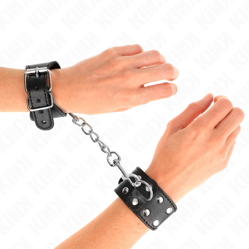 Kink Wrist Restraint-Braccialetti per polsini a due file 1 Kink Wrist Restraint-Braccialetti per polsini a due file · Bondage & Manette