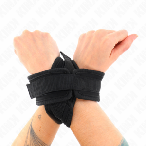 Kink Wrist Restraint-Cross Cuffs Black 34 X 5.5 cm 8 Kink Wrist Restraint-Cross Cuffs Black 34 X 5.5 cm · Bondage & Manette (imaginea 4)