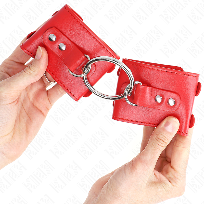 Kink Wrist Restraint-Manette fisse per i polsi con anello 3 Kink Wrist Restraint-Manette fisse per i polsi con anello · Bondage & Manette (imaginea 3)
