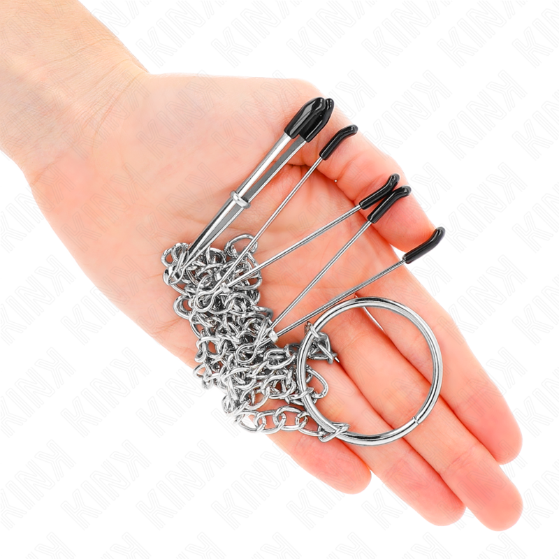 Kink Nipple Grip-Tripla Clip per Seno e Clitoride a Catena 2 Kink Nipple Grip-Tripla Clip per Seno e Clitoride a Catena · Accessori BDSM (imaginea 2)