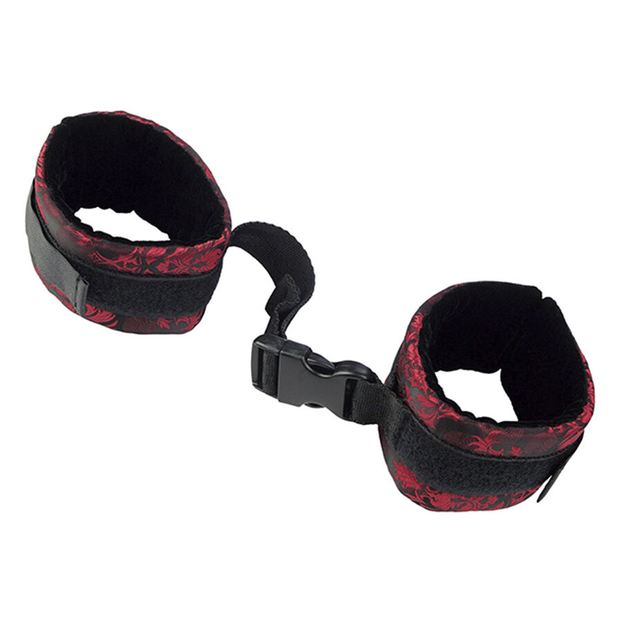 Calexotics-Scandalo controllo manette