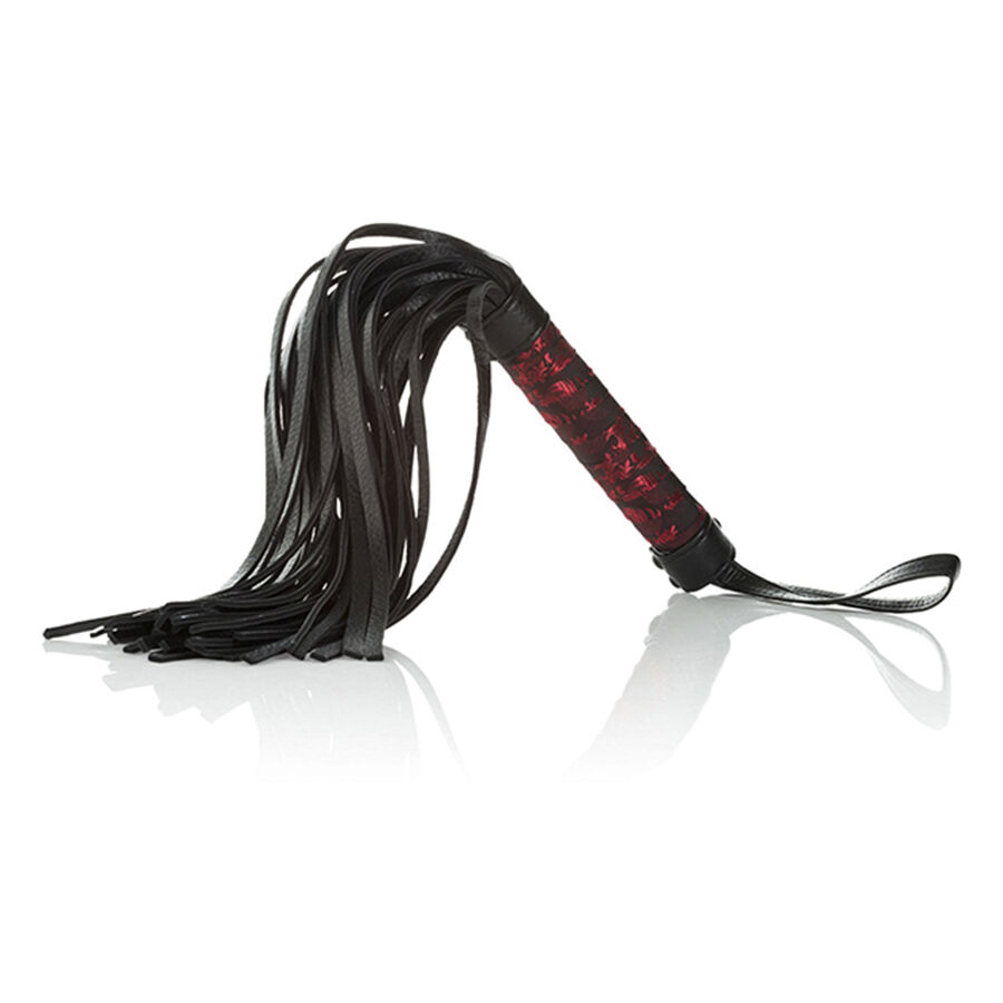 Calexotics-Scandalo Flogger con Etichetta-PVC 1 Calexotics-Scandalo Flogger con Etichetta-PVC · Accessori BDSM
