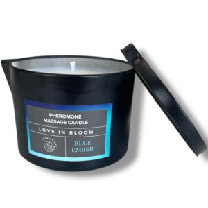 Eye of Love-Candela da massaggio Bloom Blue Ember 150 ml 3 Eye of Love-Candela da massaggio Bloom Blue Ember 150 ml · Massaggio erotico