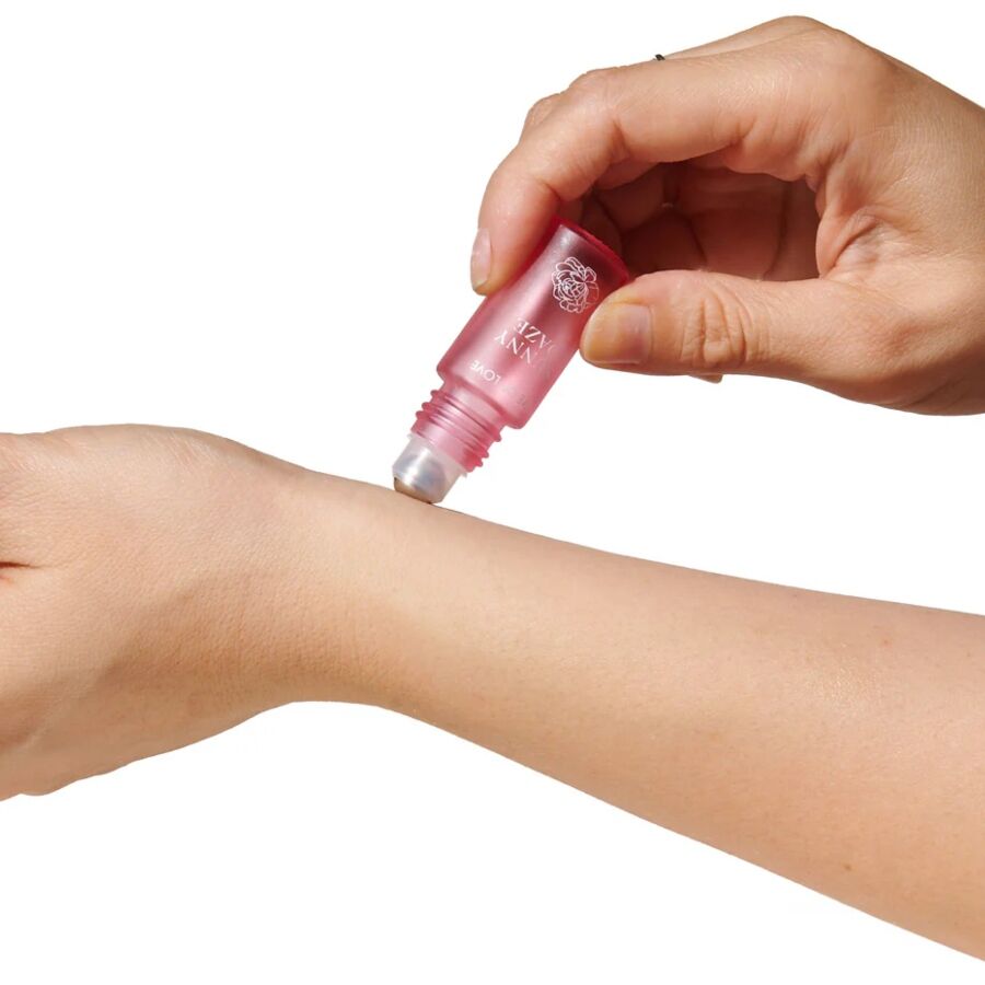 Eye Of Love-Bloom Day to Night Set Roll-on con Feromoni 2 X 5 ml 3 Eye Of Love-Bloom Day to Night Set Roll-on con Feromoni 2 X 5 ml · Profumi & Feromoni (immagine 3)